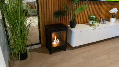 Koza Mini Freestanding Bioethanol Fireplace – Matte Black with Glass